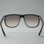 Ray-Ban Boyfriend RB4147 601/32 – Black Green Gradient